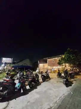Disewakan ruang usaha strategis cocok buat kuliner