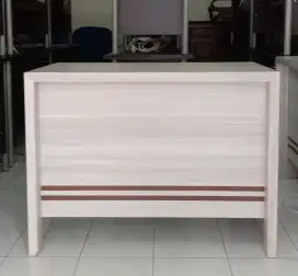 Meja Kerja Minimalis Warna Putih