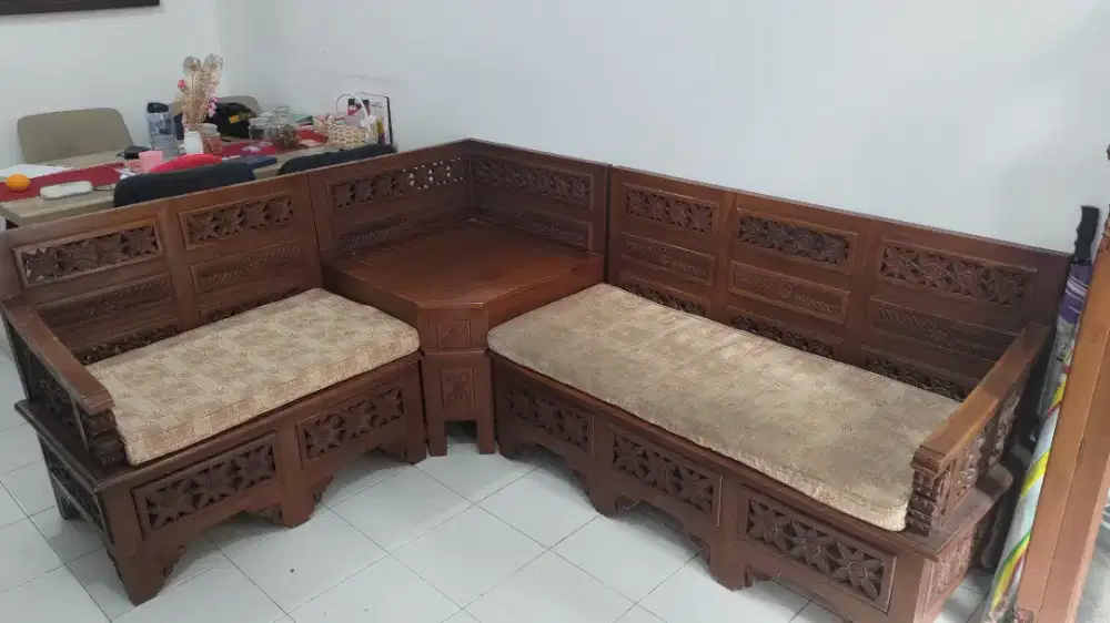 Sofa Kayu Jati Asli Kondisi Sangat Baik