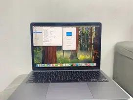 MACBOOK AIR 2020 13 INCH 8/256GB SECOND LIKE NEW!