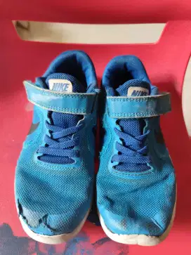 Sepatu Nike Anak Preloved