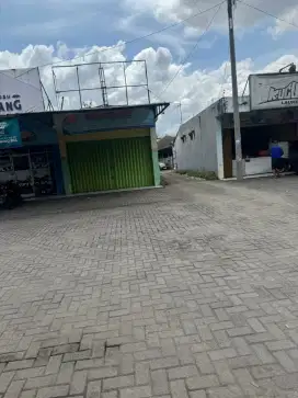 Disewakan Ruko 1 lantai, lokasi strategis pinggir jalan raya Ciwastra