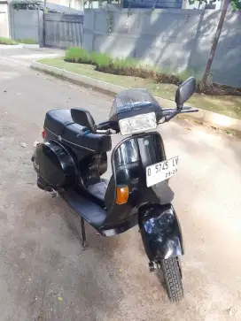 Vespa excell black lusido