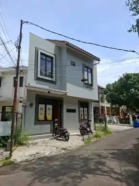 Disewakan Rumah  untuk Kantor - Lokasi Startegis (Belakang Citos)