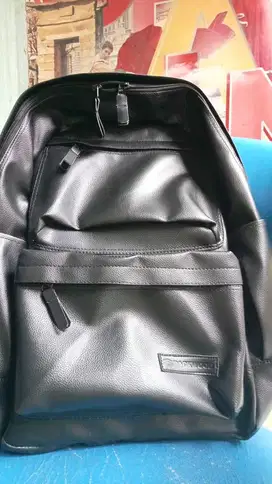 Tas Kulit Sintetis