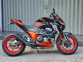 Moge Sport Naked Kawasaki Z800 ABS th 2013 Km 16rb Modif Siap Turing