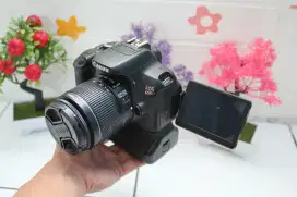 Kamera DSLR Canon 650d kit 18-55mm + BG