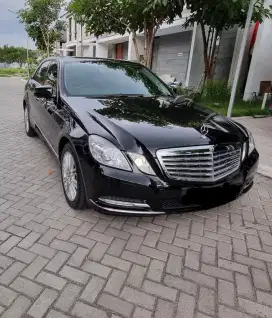 Mercedes benz E300 elegance