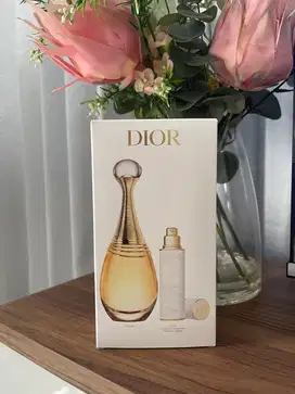 Dior J’adore Eau De Parfum & Travel Spray Eau de Parfum