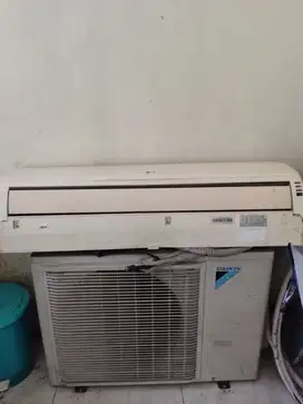 Outdoor Daikin 2 PK, Indoor LG 2 PK