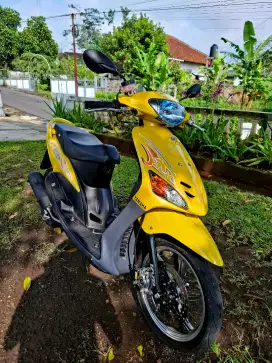 MIO SPORTY ASLI KUNING
