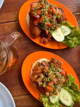 Di cari buat bantu bantu di warung