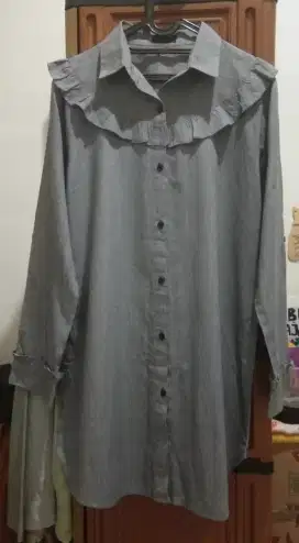 Baju warna Abu-abu