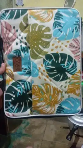 Tas laptop motif kanvas