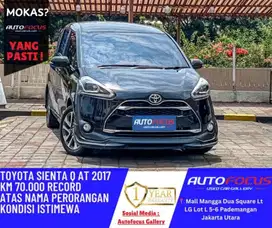 Tdp30JT Low Km Toyota Sienta Q AT Hitam nik 2017