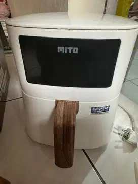 Mito Air Fryer. Kondisi Bekas