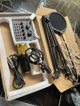 Set souncard komplit untuk livestreaming