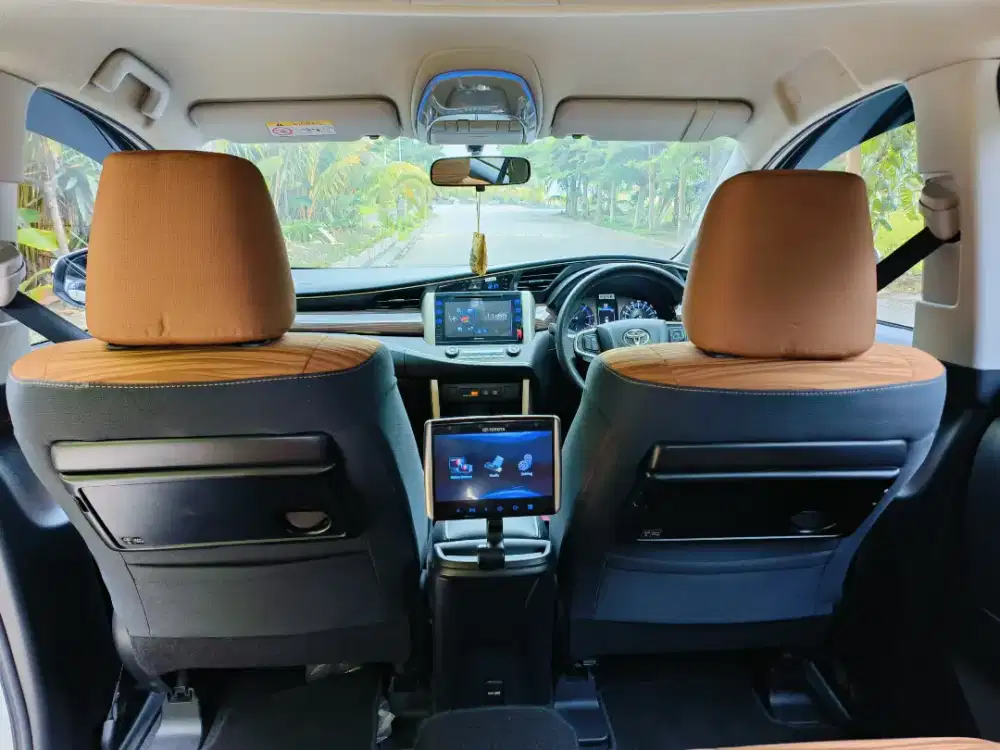 Toyota Innova Reborn 2.4 V AT Thn 2019