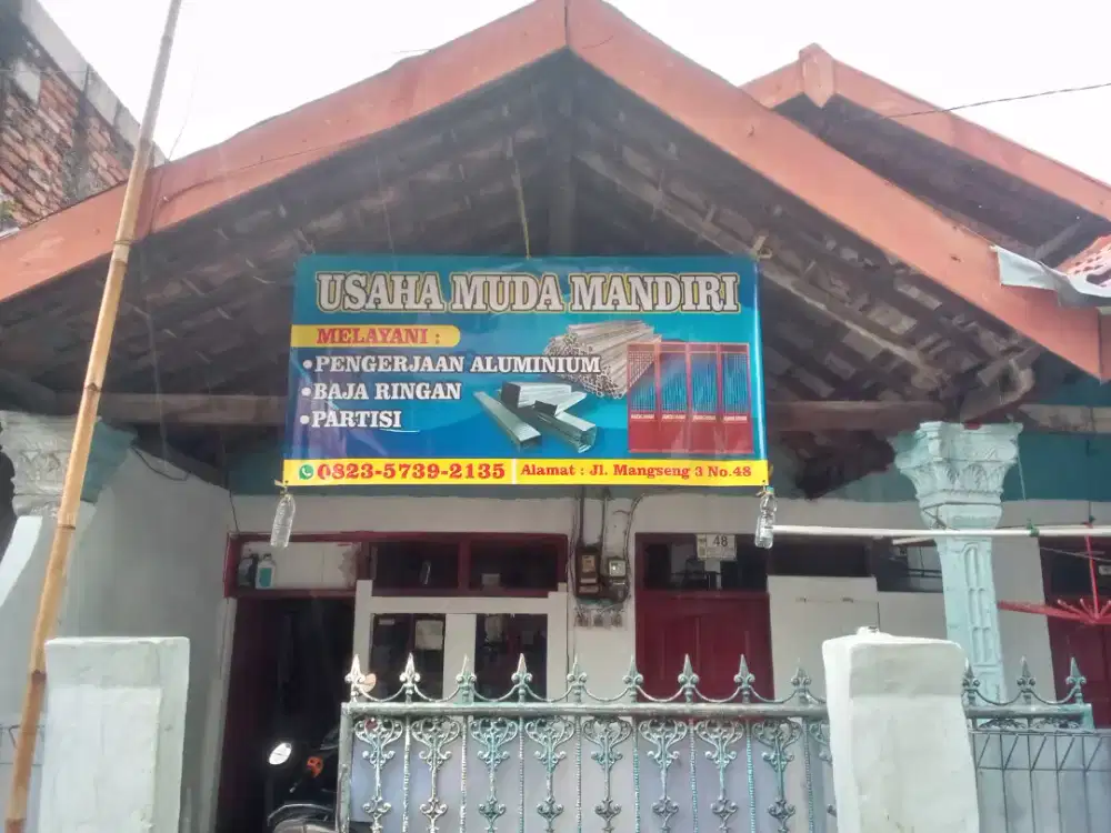Menerima pesanan dan pengerjaan kusen pintu dan jendela aluminium