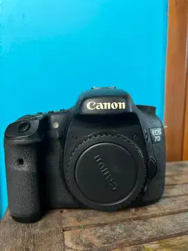 Kamera EOS Canon 7D Kondisi Bagus