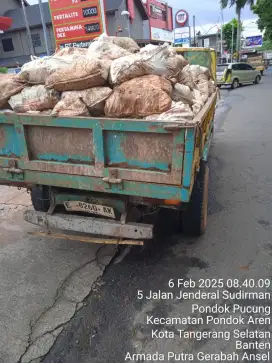 Mobil tanah puing urugan murah