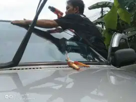 Spesialis kaca film panggilan untuk mobil dan gedung