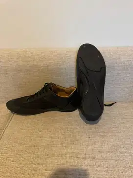 Sepatu Hugo Boss