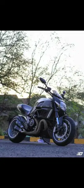 MURAH Ducati Diavel Chromo 2014 modif 80jt Tukar mobil mv agusta z800