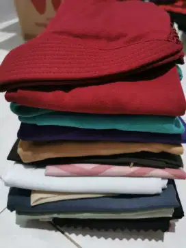 Hijab segempat dan hijab instan
