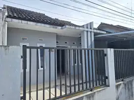 RUMAH DIKONTRAKAN / DIJUAL