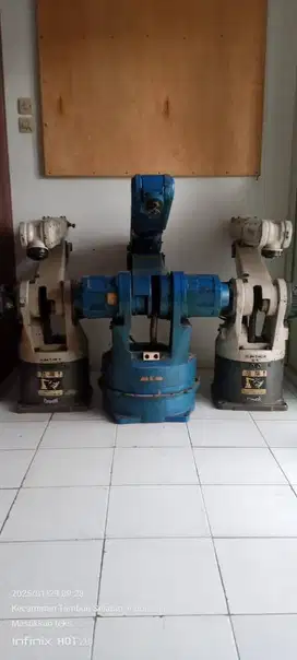 Robot OTC welding industry