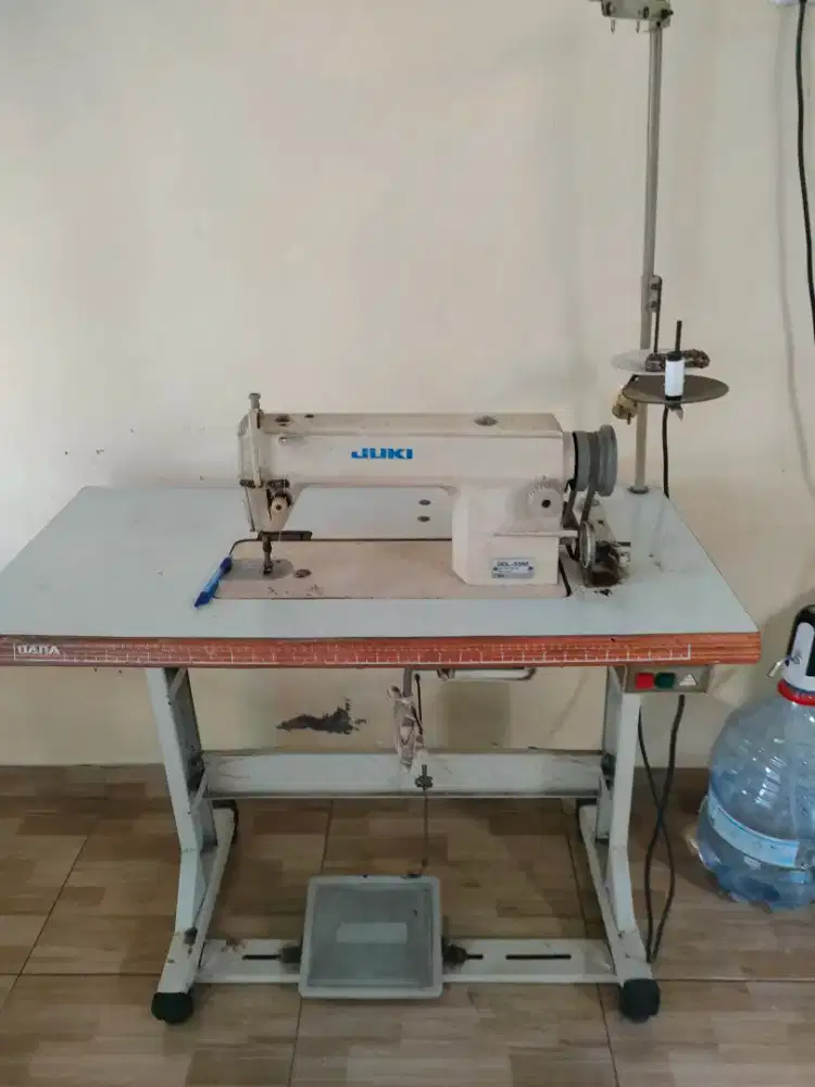 Mesin jahit juki bekas