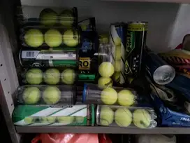 Bola tenis bekas, msh bagus, dijamin ga kempes