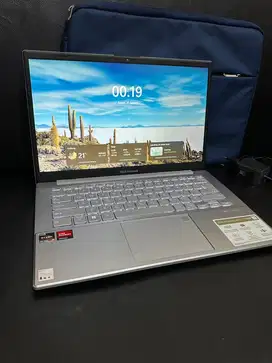 Asus Vicobook go 14 Ryzen 3 8GB DDR5 512 SSD Windows 11
