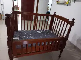 Box bayi kayu jati