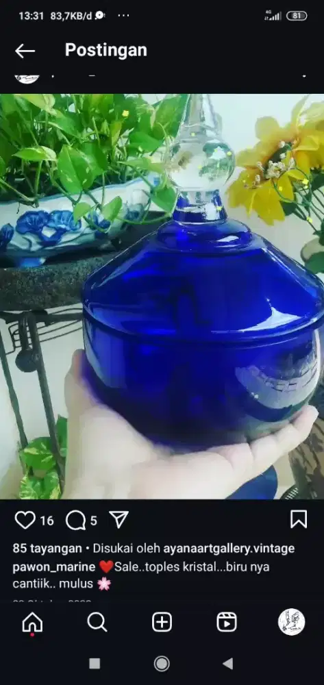 Toples kristal biru