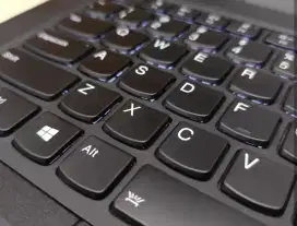 Thinkpad i5-8265U keyboard nyala dg ssd 256gb dan ram 8gb mantap
