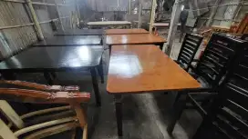 Meja makan kayu 4 kursi