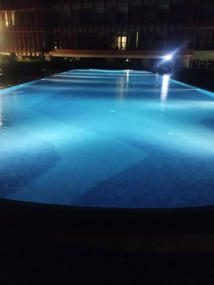 Perawatan kolam renang