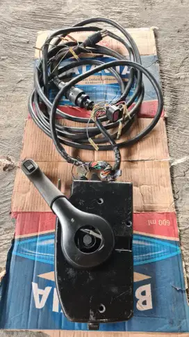 Remote handle mesin tempel mercury outboard