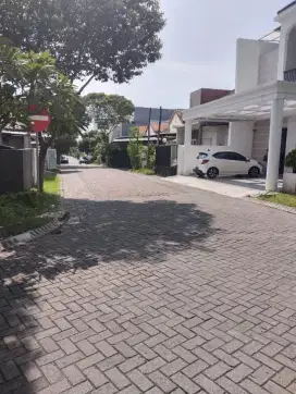 American Mewah Taman Puspa Raya Pool Citraland Surabaya Barat