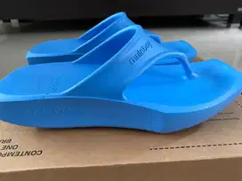 SANDAL SQUARE FLIP FLOP - MULEBOY - SIZE 39 – BOY BLUE - BARU