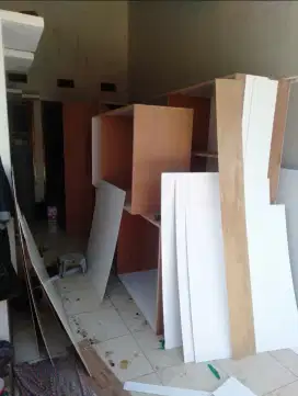 Pembuatan mebeul furniture kayu