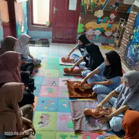 Penyalur Baby Sitter,Perawat Lansia & ART resmi di jawa tengah