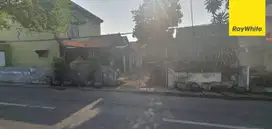 Dijual Rumah 2 lantai SHM di Nol Jalan Raya Jambangan Surabaya