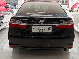 low km 60rb toyota camry hitam V 2.5 2018 sedan surabaya