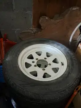 Velg besi original suzuki katana R 15 plus ban dunlop