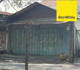 Dijual Rumah 2 lantai di Jalan Kutai Darmo Surabaya Pusat