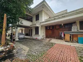 Nego Aja Sampe Deal Rumah Hitung Tanah di Manyar Rejo