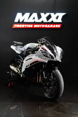 Yamaha Yzf R6 full paper white   xsr 900  h2  ktm